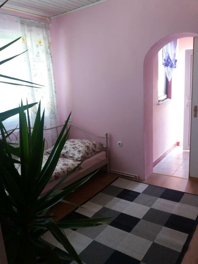 Apartment Tunel Hrušica Eksteriør billede